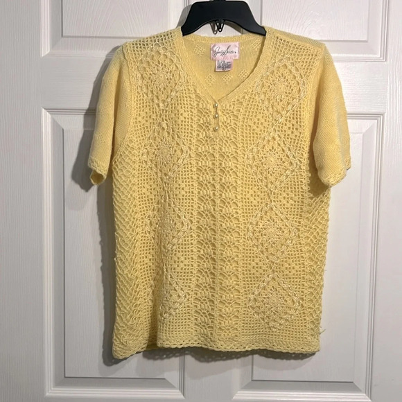 Jaclyn Smith Vintage Women’s Yellow Short Sleeve Knit Sweater. Size Large. - Picture 1 of 7